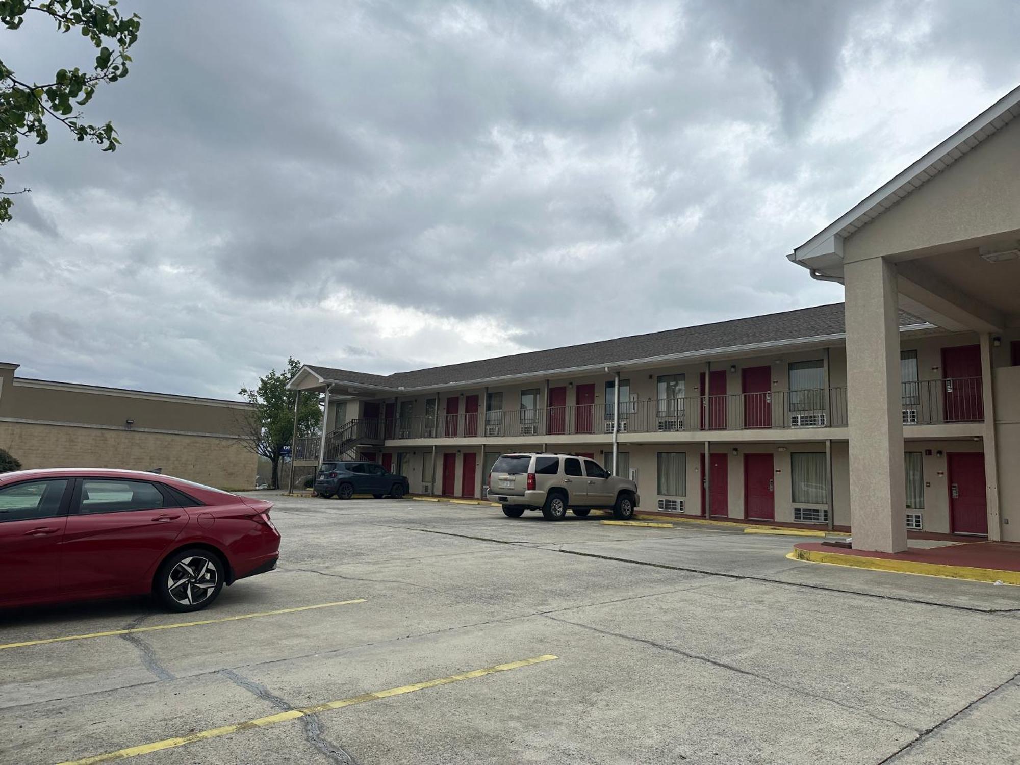 Oyo Hotel East Macon I-75 Exterior photo