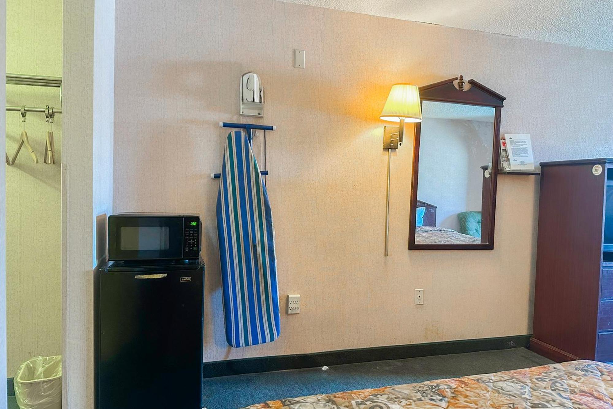 Oyo Hotel East Macon I-75 Exterior photo